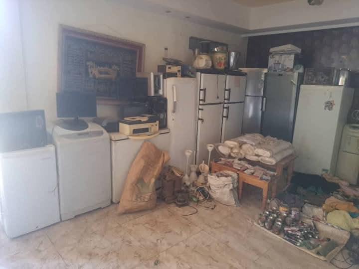 المسروقات في سوق الشنقيطي