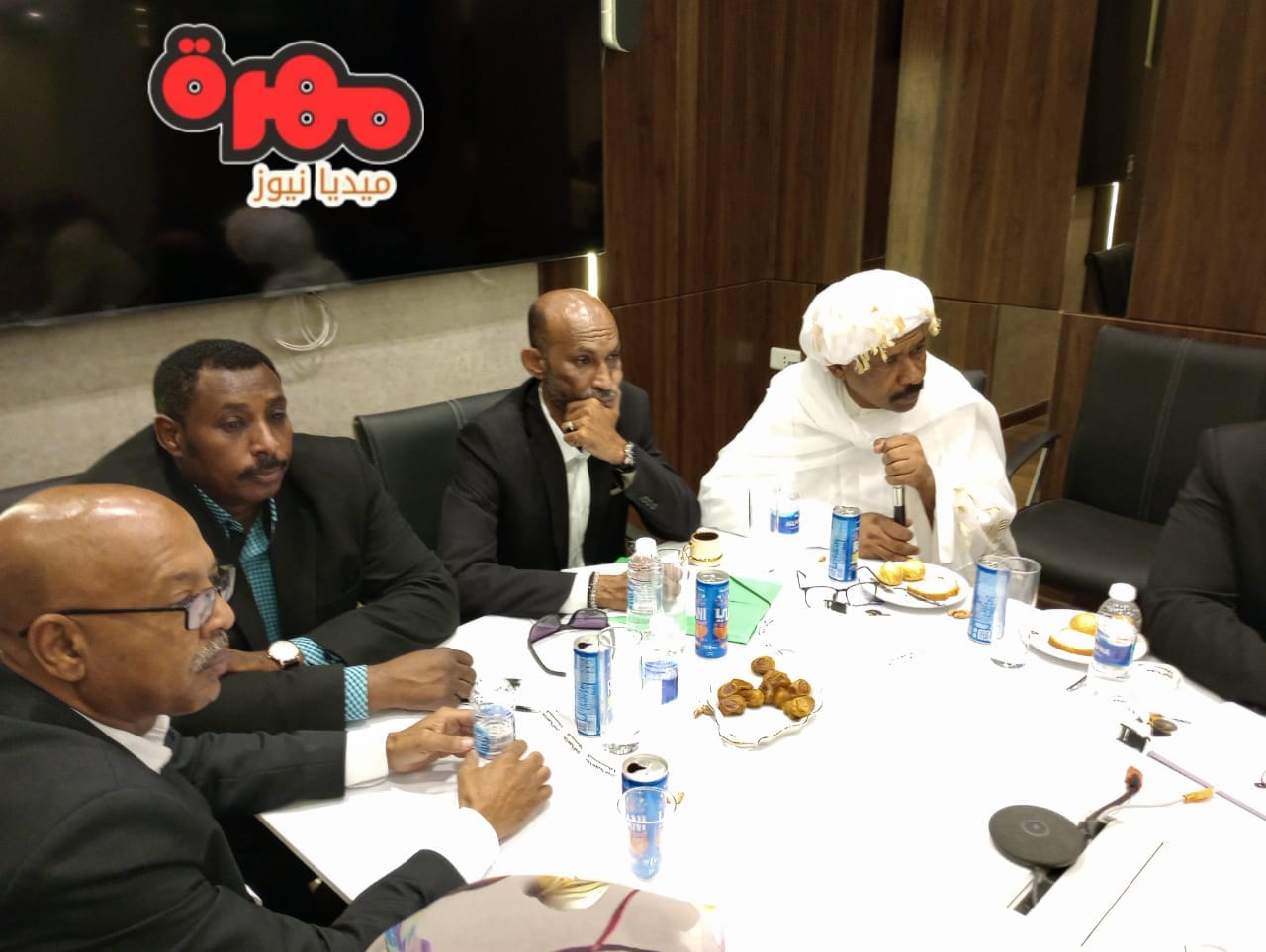 اجتماع طاقم السفارة و القنصلية مع المجلس الأعلى للجالية السودانية في مصر.